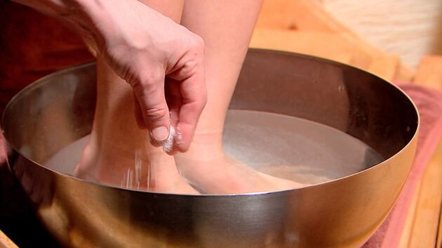 baths to treat fungus
